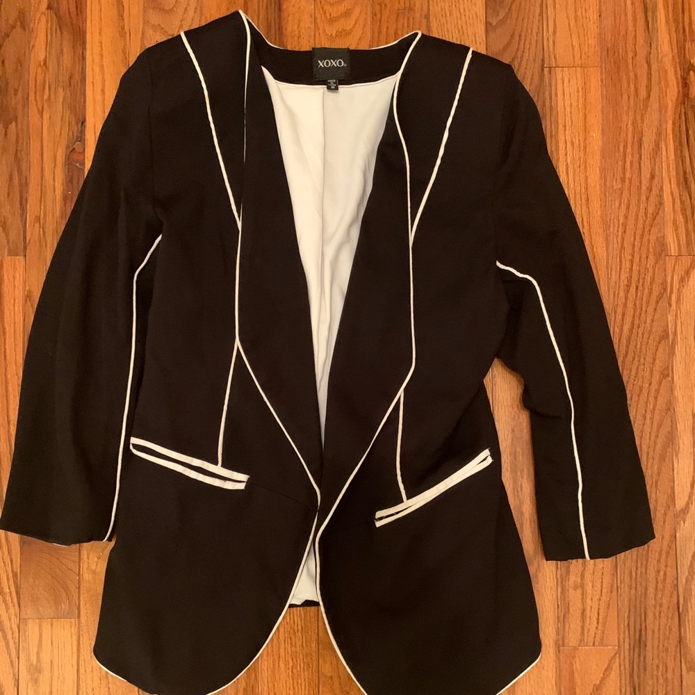 XOXO Women’s Blazer